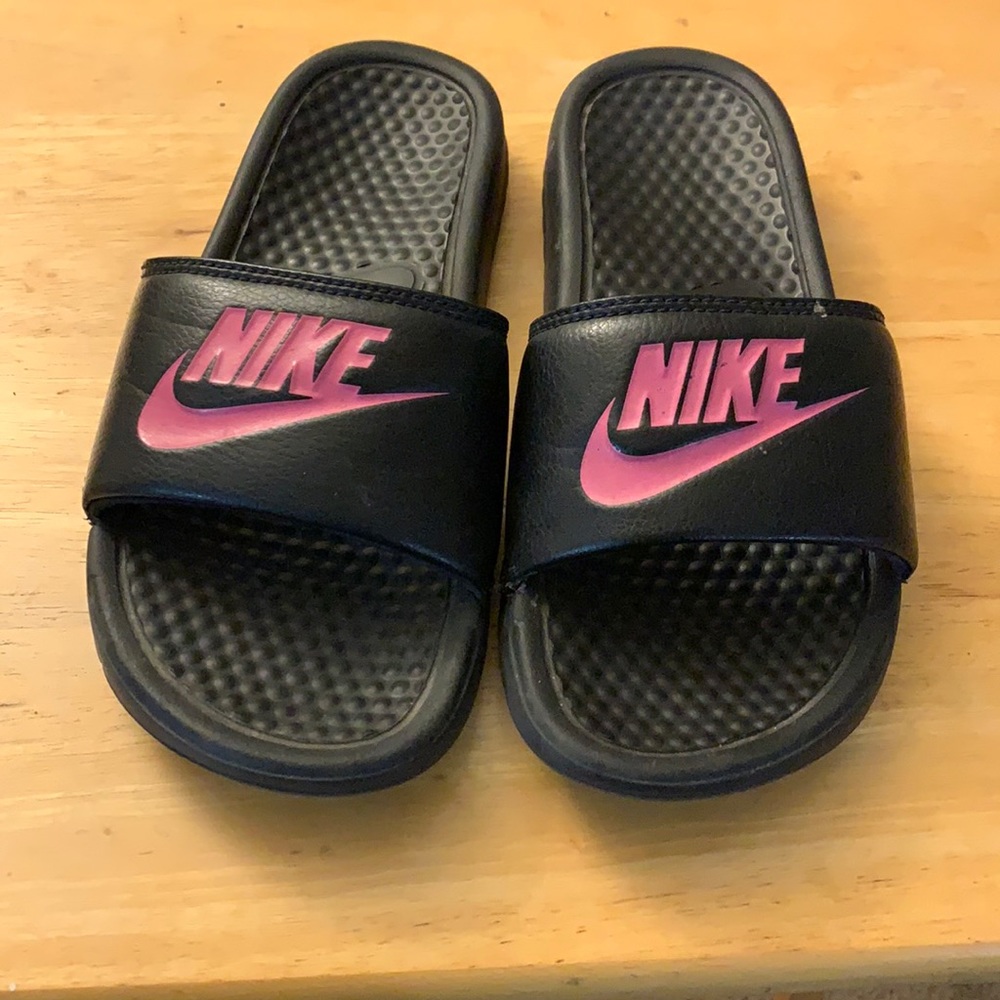 Nike slides
